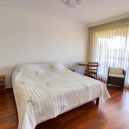 4 People - Swimming Pool And Tennis - Garage Lägenhet *