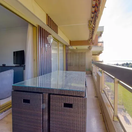 Lägenhet 4 People - Swimming Pool And Tennis - Garage *